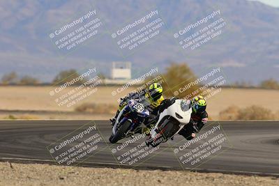 media/Dec-17-2022-SoCal Trackdays (Sat) [[224abd9271]]/Turn 15 (155pm)/